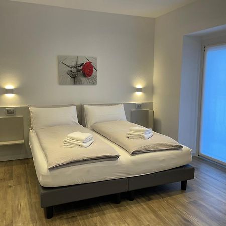 Ca Marasciol A 5 Minuti Dal Trenino Rosso Del Bernina Express Hotell Villa di Tirano Exteriör bild