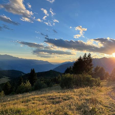 Ca Marasciol A 5 Minuti Dal Trenino Rosso Del Bernina Express Hotell Villa di Tirano Exteriör bild