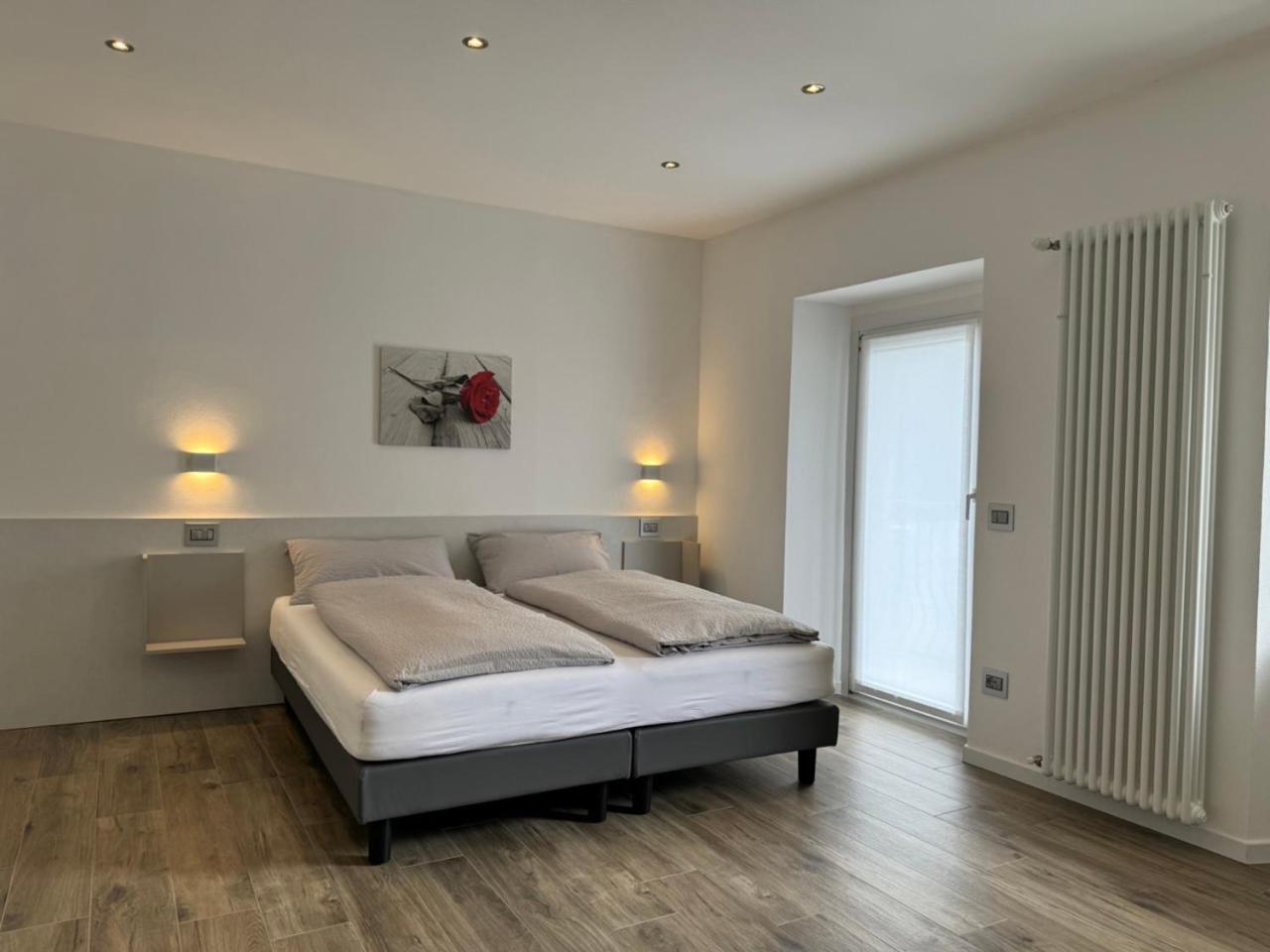 Ca Marasciol A 5 Minuti Dal Trenino Rosso Del Bernina Express Hotell Villa di Tirano Exteriör bild
